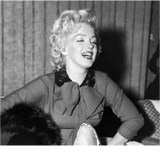 Marylin monroe press conference 1954 japan
